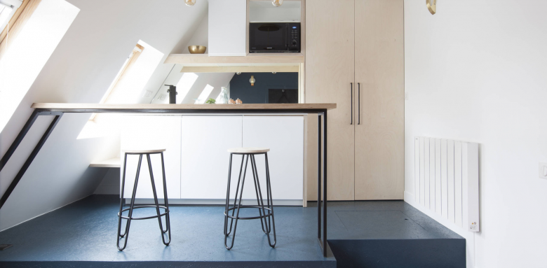 Aménagement studio sous pente