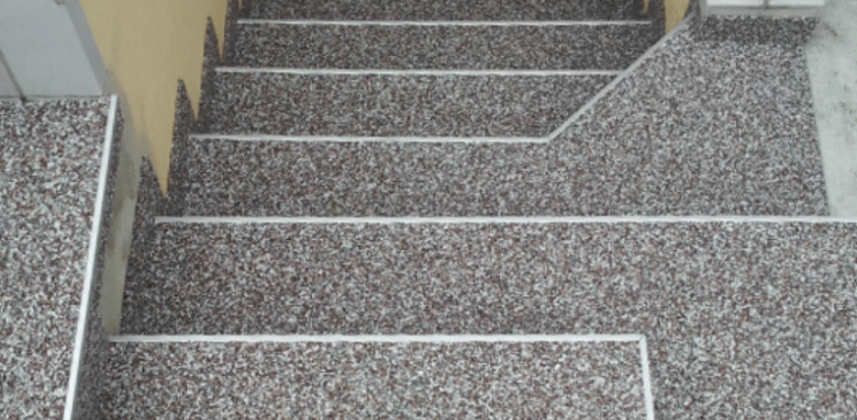 Pose de moquette de pierre sur escalier - Bouc-Bel-Air 13