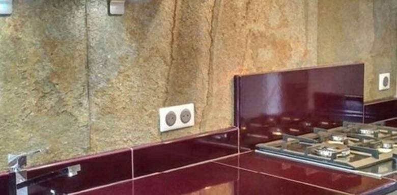 Feuille de pierre pour la crédence