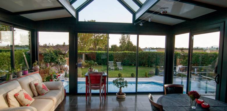 Véranda en aluminium bioclimatique