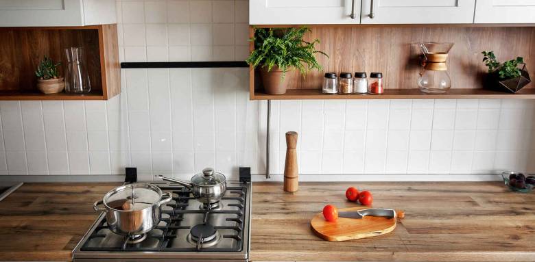 Choisir la hauteur du plan de travail de la cuisine.