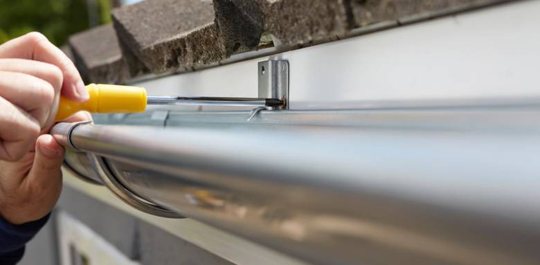 Changement de gouttière