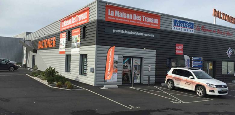 voiture Maison des Travaux