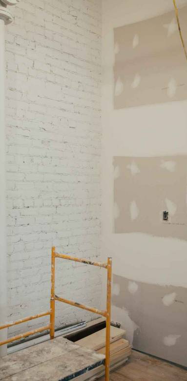 Rénovation des murs dans une maison ancienne 