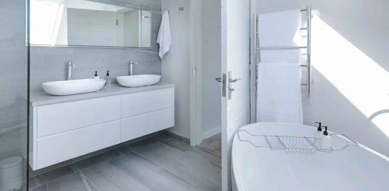 Quel revêtement de sol pour votre salle de bains ? Saint-Quentin-sur-le-Homme 50220