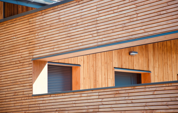 Agrandir sa maison tout en respectant l’environnement : le charme et la performance du bois.