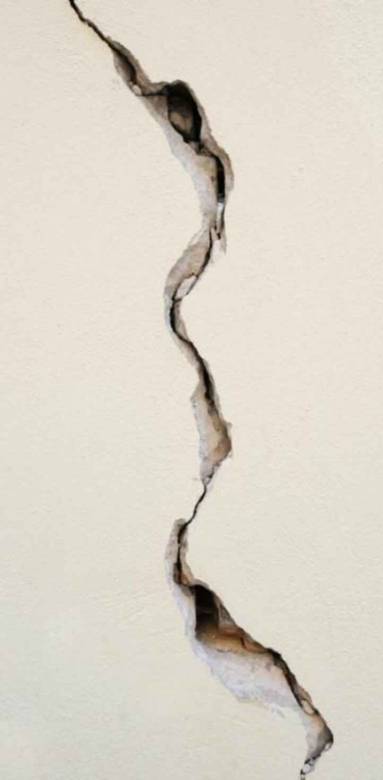 réparation fissure au plafond, fissure profonde - Nantes 44