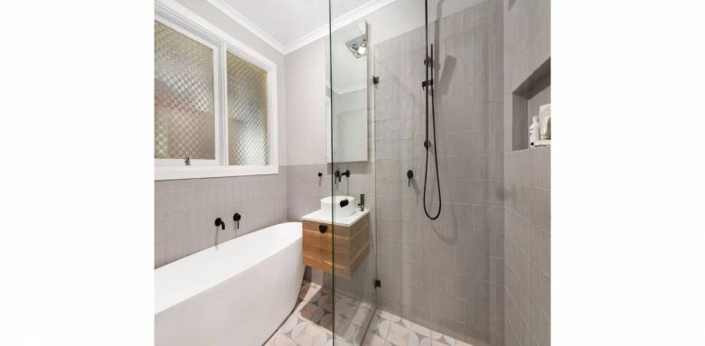 Douche à l’italienne : avantages et contraintes à connaître avant de se lancer -  Muneville-le-Bingard 50490