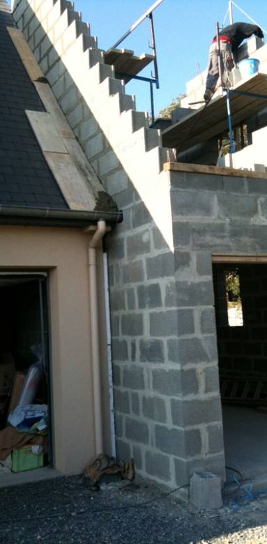 Construction d'un garage attenant à la maison