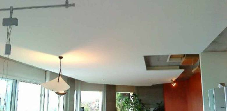 plafond toile tendue salon
