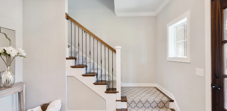 Escalier avec tapis