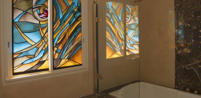 Vitraux murs intérieurs