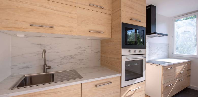 Cuisine ouverte pour un appartement au chesnay