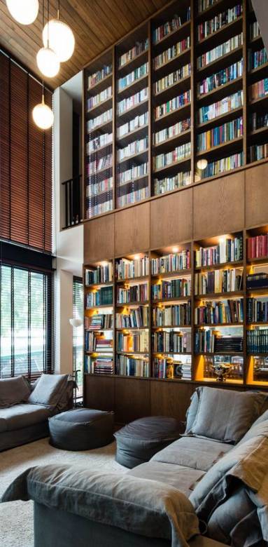 Bibliothèque toute hauteur