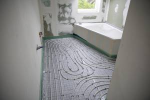 un plancher chauffant dans sa salle de bain