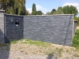 Clôture en parement en pierre 