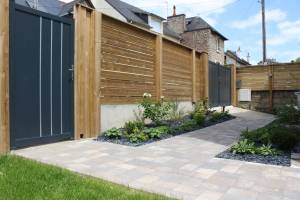 Allée d'une entrée de maison en pavés