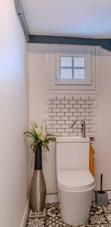 Aménagement sanitaires WC près d'une SDB