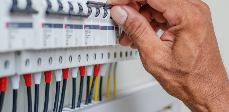 Disjoncteur - électricien 77, entreprise d’électricité générale 77, diagnostic électrique 77, domotique 77, domoticien 77