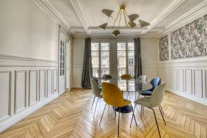 rénovation appartement parquet moulures