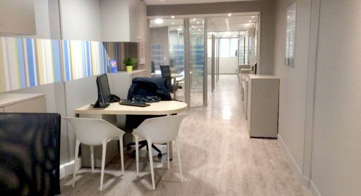 Agencement d'une agence immobilière par l'agence de Joué-lès-Tours