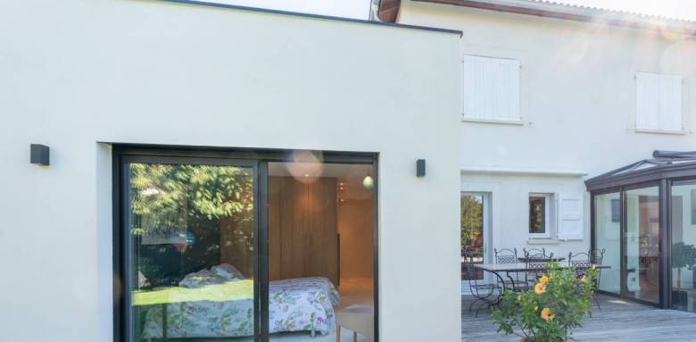 Réalisation d'une suite parentale, grandissement de plain pied - La Maison Des Travaux