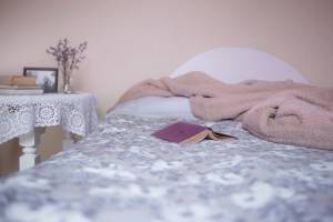Comment améliorer l’isolation phonique d’une chambre 