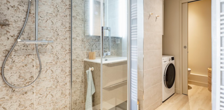 Quel revêtement choisir pour le sol de sa salle de bain ?