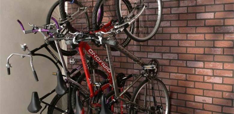 range vélo mural , Naurauto