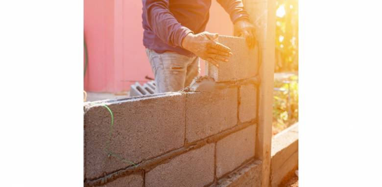 Travaux de gros œuvre à Bayeux (14400) : Faites confiance à notre service de courtage en travaux