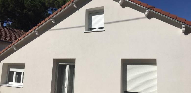 Maison avec son ITE et sa finition en enduit gratté - Nantes 44