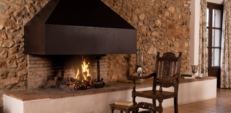 cheminee-foyer-ouvert-lisle-sur-tarn