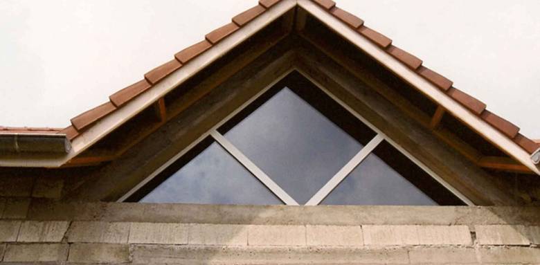 Fenêtre triangulaire sur pignon - Nantes 44