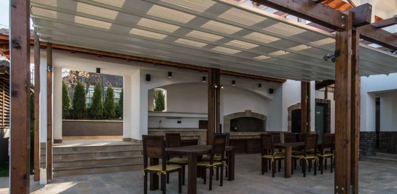 Pergola bioclimatique