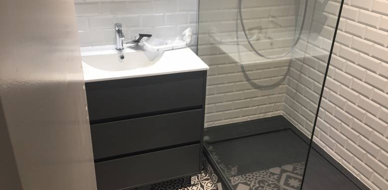 Conseils pour rénover une petite salle de bain
