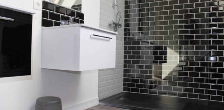 Rénovation de salle de bain avec douche à l'italienne - Bouc-Bel-Air (13)