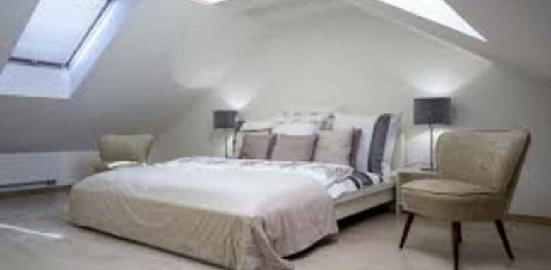 Une jolie chambre dans les combles