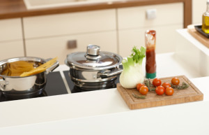 Créer une cuisine ergonomique avec des plans de travail ajustables