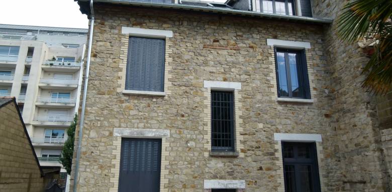 Ravalement et rénovation complète d'une maison en pierre Yvelines