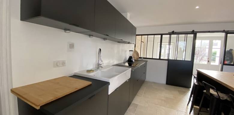 Une cuisine belle et fonctionnelle à Cognac, Jarnac, Jonzac