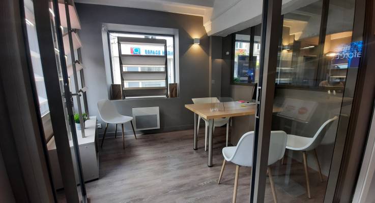 Agence immobilière après transformation (Dives-sur-Mer 14160)