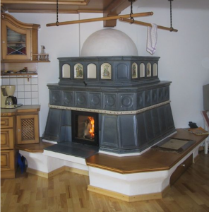 Foyer de masse dans une maison de campagne