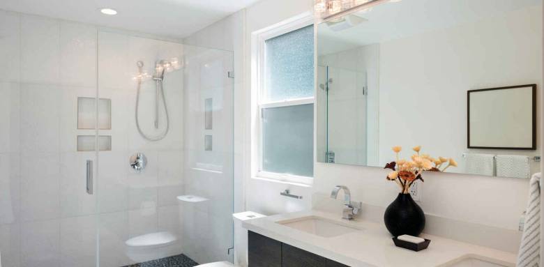 rénovation d'une salle de bain-wc à Jars 