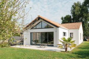 Extension de maison  comment créer une vraie pièce de vie ouverte sur le jardin