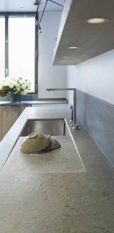 Plan de cuisine en pierre d'Anroche