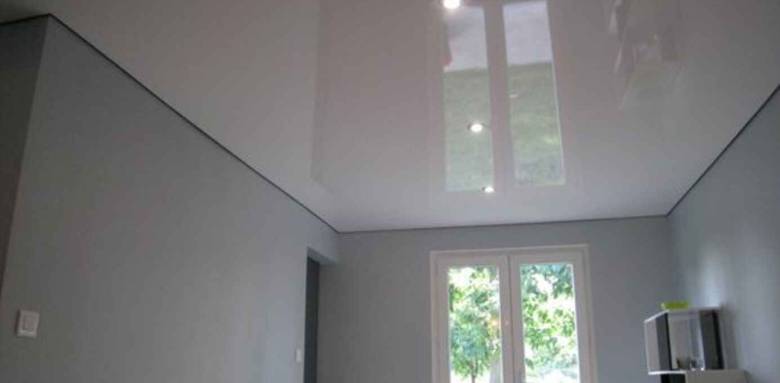plafond tendu laqué