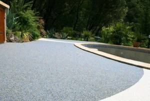 Pose de moquette de pierre en revêtement de sol extérieur - Bouc-Bel-Air 13