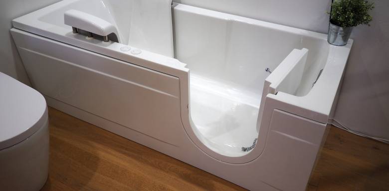 salle de bain PMR