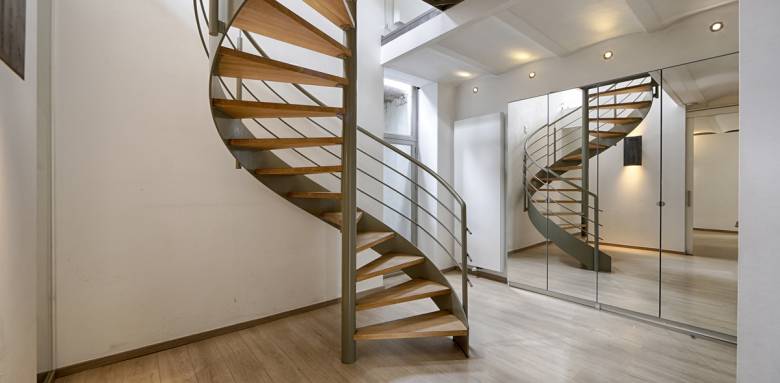 Aménagement d'un escalier dans un souplex - Nantes 44