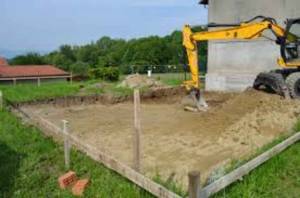 Travaux de décaissement à la pelleteuse - Construction de maison